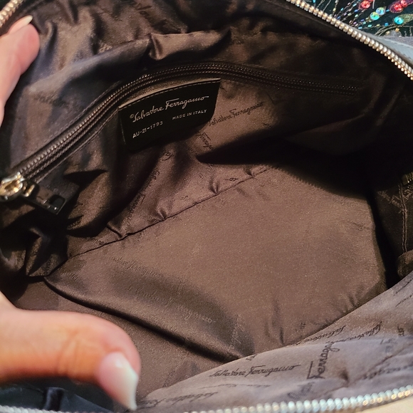 NWOT Salvatore Ferragamo Gianci Bag - Picture 11 of 14